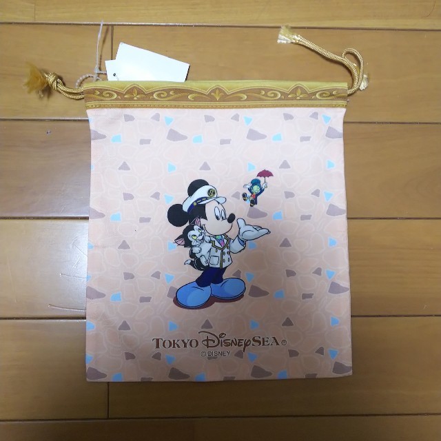 Disney(ディズニー)の【TDR】sea6周年の巾着(新品)   インテリア/住まい/日用品のインテリア小物(小物入れ)の商品写真