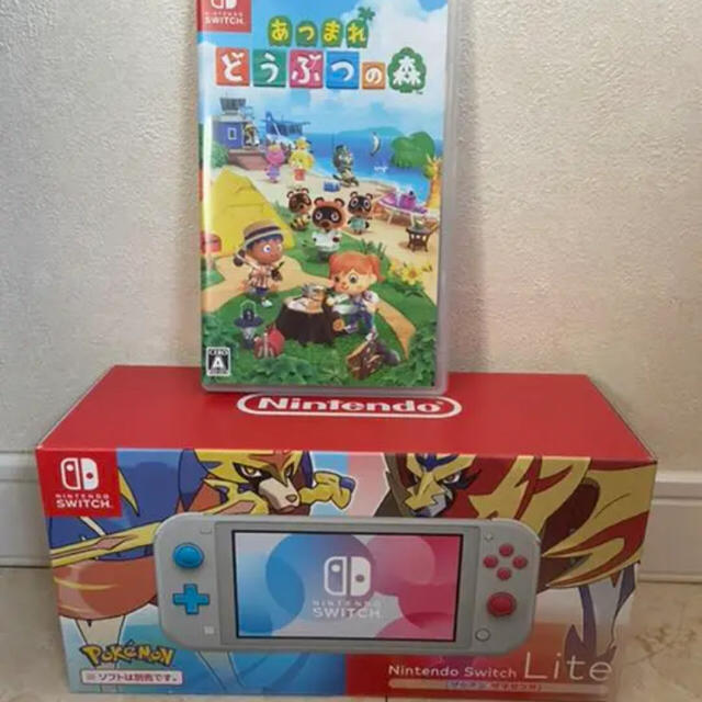 本物品質の Nintendo Switch ニンテンドースイッチライトザシアン+