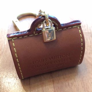 ルイヴィトン(LOUIS VUITTON)のレア　ルイヴィトン  キーホルダー　キーチャーム　パリ　シャンゼリゼ　限定　(キーホルダー)