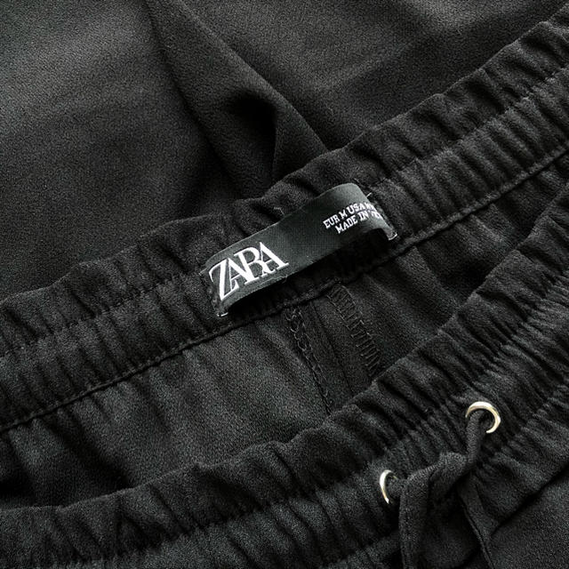 ZARA(ザラ)のザラ パンツ 美品 レディースのパンツ(クロップドパンツ)の商品写真