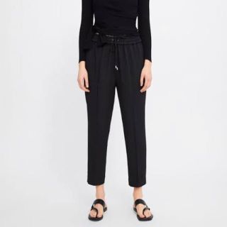 ザラ(ZARA)のザラ パンツ 美品(クロップドパンツ)