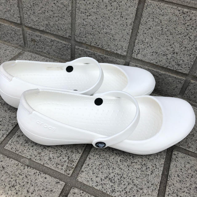 crocs(クロックス)のクロックス  サンダル　W4 キッズ/ベビー/マタニティのキッズ靴/シューズ(15cm~)(サンダル)の商品写真