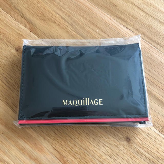 MAQuillAGE(マキアージュ)のあぶら取り紙ケース（ミラー付き） レディースのファッション小物(ミラー)の商品写真