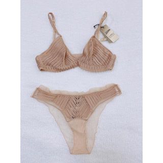 LA PERLA とジャン ポール ゴルティエ コラボのブラ とショーツ新品未使(ブラ)