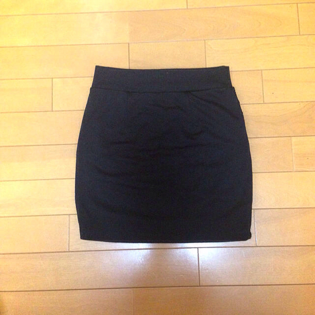 FOREVER 21(フォーエバートゥエンティーワン)のタイトスカート レディースのスカート(ミニスカート)の商品写真