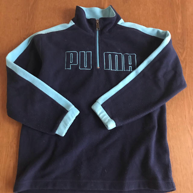 PUMA(プーマ)のPUMA フリース　キッズ　140 紺　ブルー キッズ/ベビー/マタニティのキッズ服男の子用(90cm~)(ジャケット/上着)の商品写真