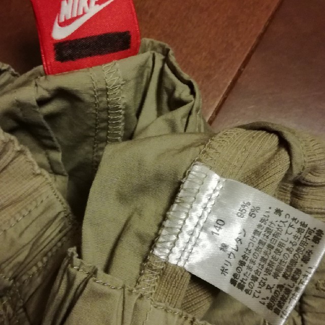 NIKE(ナイキ)のナイキ　長袖Tシャツ&七分丈パンツ　セット　140センチ　 キッズ/ベビー/マタニティのキッズ服女の子用(90cm~)(Tシャツ/カットソー)の商品写真