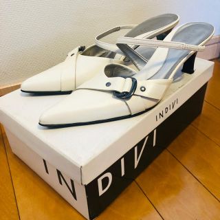 インディヴィ(INDIVI)の▪️美品▪️INDIVI ホワイトパンプス(ハイヒール/パンプス)