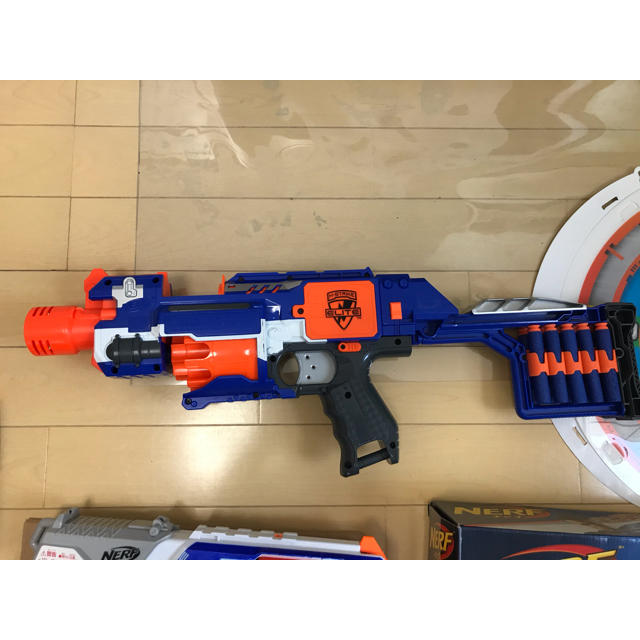 Takara Tomy(タカラトミー)のNERF ナーフ　2丁まとめ売り　セミオート　ハンド エンタメ/ホビーのミリタリー(その他)の商品写真