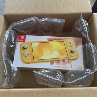 Nintendo Switch Lite イエロー(家庭用ゲーム機本体)