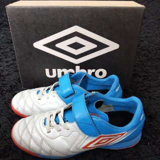 アンブロ(UMBRO)のサッカーシューズ　20cm(スニーカー)