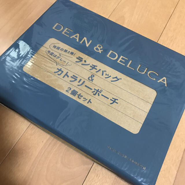 DEAN & DELUCA(ディーンアンドデルーカ)のディーン&デルーカ  ランチバッグ&カトラリーポーチ セット 付録 レディースのファッション小物(ポーチ)の商品写真