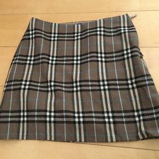 バーバリー(BURBERRY)の【はる様専用】バーバリー　　スカート　　(ミニスカート)