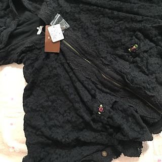 アクシーズファム(axes femme)のaxes femme レースポンチョ 新品(ポンチョ)