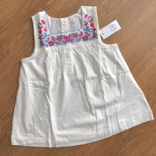 ベビーギャップ(babyGAP)のbabyGAP 刺繍トップス　ノースリーブ　タンクトップ　ブラウス(Tシャツ/カットソー)