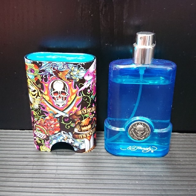 Ed Hardy(エドハーディー)のエドハーディ ハーツ&ダガーズ メン 50ml コスメ/美容の香水(香水(男性用))の商品写真