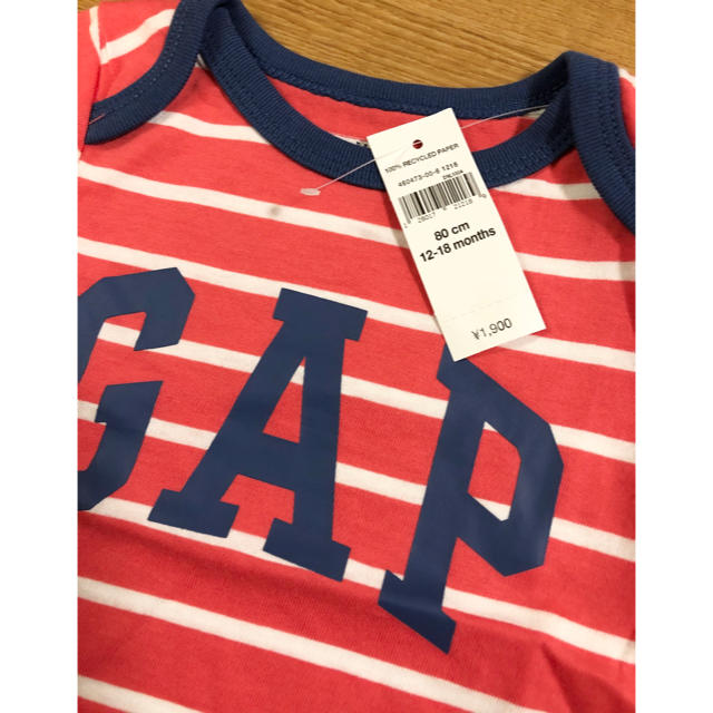 babyGAP(ベビーギャップ)の新品 babyGAP ベビー 男の子 半袖 ロンパース 80cm 綿100% 赤 キッズ/ベビー/マタニティのベビー服(~85cm)(ロンパース)の商品写真