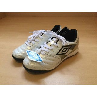 アンブロ(UMBRO)のUMBRO フットサルシューズ　20.0cm(シューズ)