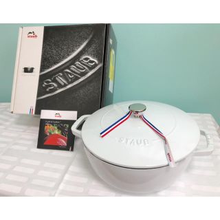 ストウブ(STAUB)の【新品未使用】staub  ワナベ 24cm ホワイト(鍋/フライパン)