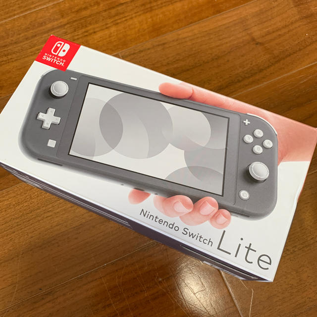 Nintendo Switch Light 新品•未開封（海外モデル）