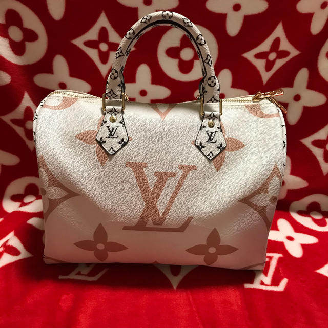 レディースVUITTON   ノベルティ　ハンドバック　ボストンバック