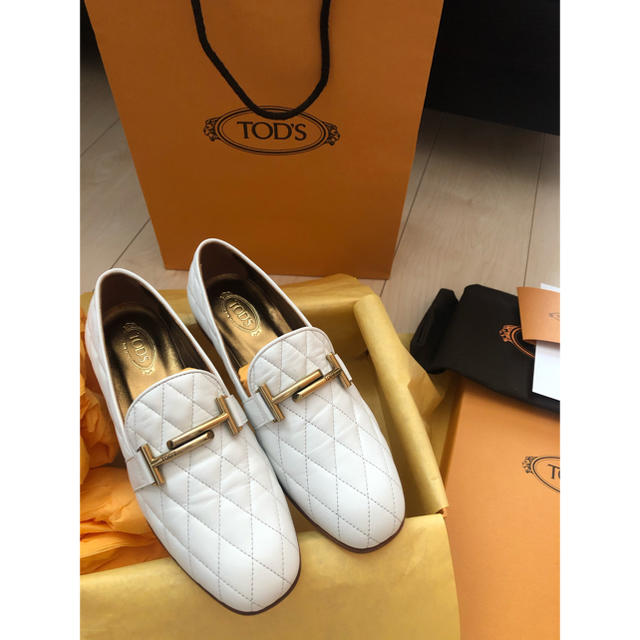 「専用」新品　TOD'S トッズ　レディースローファー  白　35.5cm