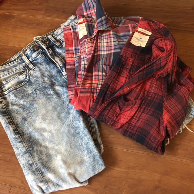 American Eagle(アメリカンイーグル)のアメリカンイーグル セット デニム シャツ２枚 メンズのトップス(シャツ)の商品写真