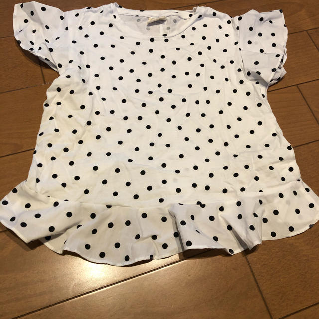 ZARA(ザラ)のZara フリルドットTシャツ キッズ/ベビー/マタニティのキッズ服女の子用(90cm~)(Tシャツ/カットソー)の商品写真