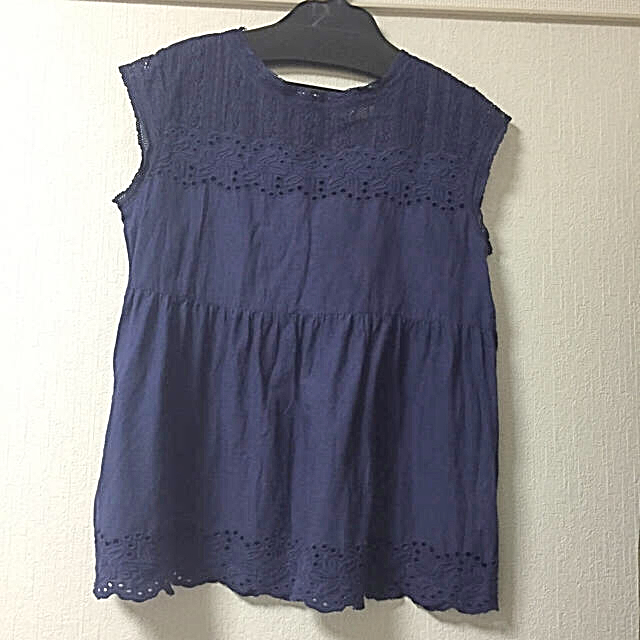 Khaju(カージュ)のkhaju 刺繍ブラウス レディースのトップス(シャツ/ブラウス(半袖/袖なし))の商品写真