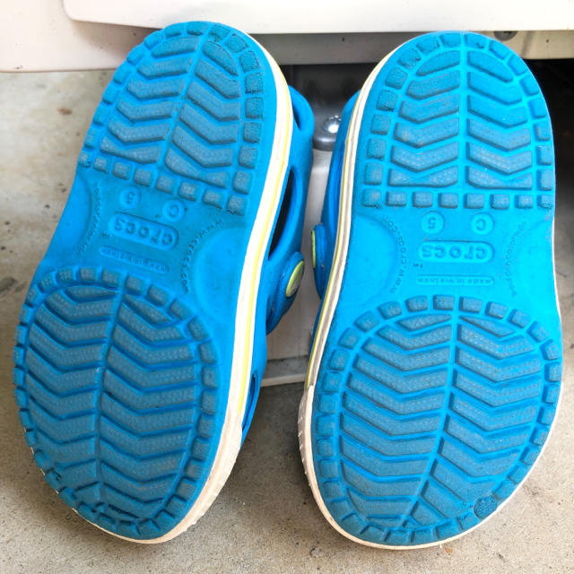 crocs(クロックス)のRANGE01様専用　クロックス　キッズ　サンダル　c5  13cm キッズ/ベビー/マタニティのベビー靴/シューズ(~14cm)(サンダル)の商品写真