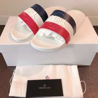 モンクレール(MONCLER)の【Rii様専用】モンクレール　ロゴサンダル(サンダル)