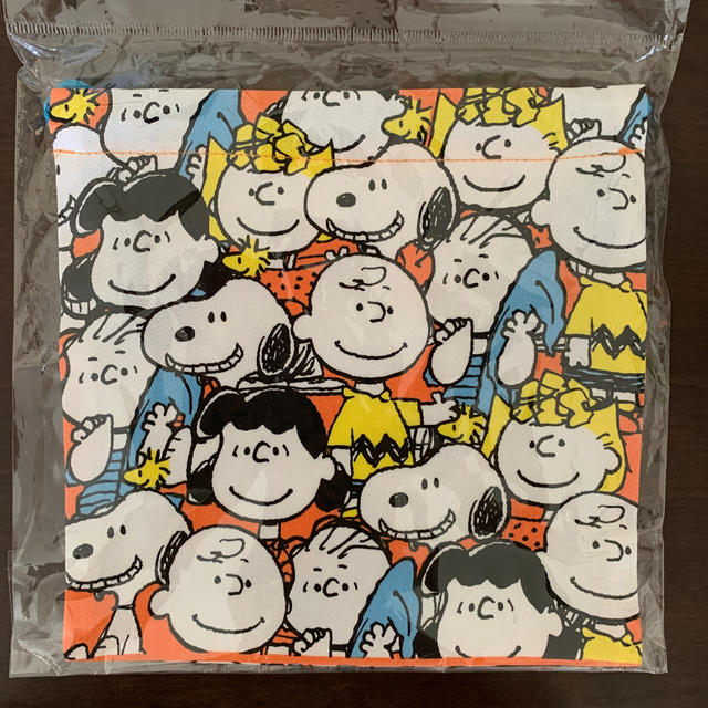 PEANUTS(ピーナッツ)のPEANUTS きんちゃく エンタメ/ホビーのおもちゃ/ぬいぐるみ(キャラクターグッズ)の商品写真