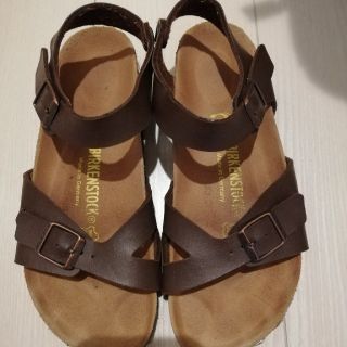 ビルケンシュトック(BIRKENSTOCK)のビルケンシュトック　サンダル37(サンダル)