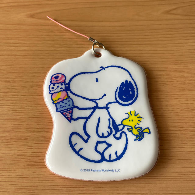 SNOOPY(スヌーピー)のスヌーピー型パスケース レディースのファッション小物(パスケース/IDカードホルダー)の商品写真