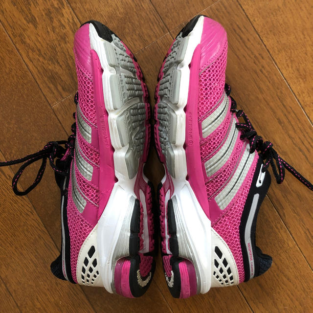 adidas(アディダス)のアディダス★スニーカー ピンク レディース レディースの靴/シューズ(スニーカー)の商品写真