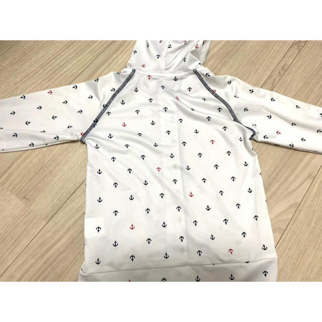 美品　ラッシュガード　120 キッズ　 キッズ/ベビー/マタニティのキッズ服男の子用(90cm~)(水着)の商品写真