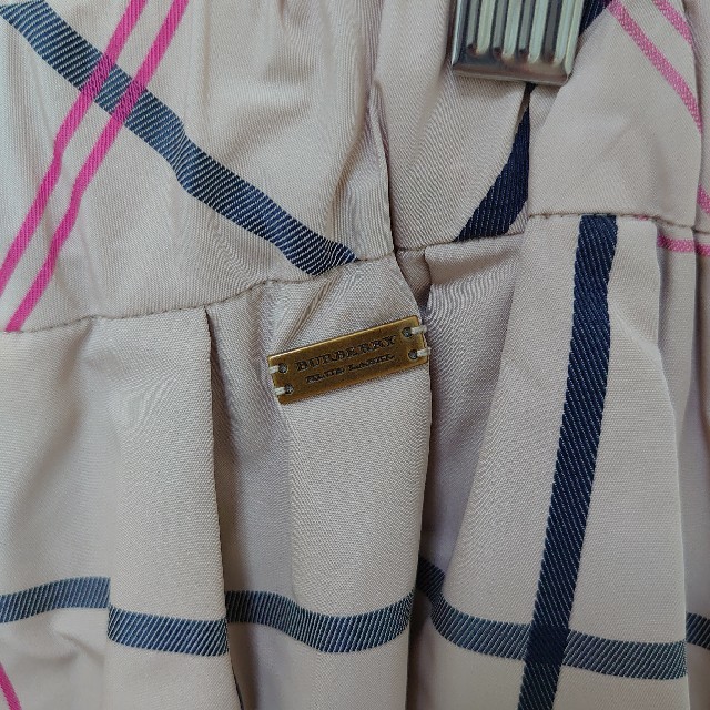 BURBERRY BLUE LABEL(バーバリーブルーレーベル)のmomomomo様専用 チェックタフタスカート レディースのスカート(ひざ丈スカート)の商品写真