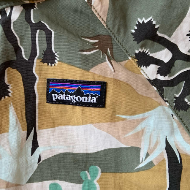 patagonia(パタゴニア)のpatagonia kids パーカー キッズ/ベビー/マタニティのキッズ服男の子用(90cm~)(ジャケット/上着)の商品写真