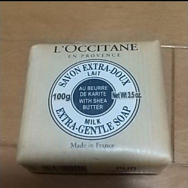 L'OCCITANE(ロクシタン)の1450新品ロクシタン化粧石鹸&ハンカチ エンタメ/ホビーのエンタメ その他(その他)の商品写真