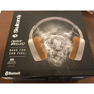 スカルキャンディ(Skullcandy)の【美品】スキャルキャンディ　クラッシャー　ベージュ色(ヘッドフォン/イヤフォン)