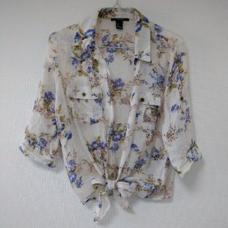 フォーエバートゥエンティーワン(FOREVER 21)のforever21 花柄シャツ(シャツ/ブラウス(長袖/七分))