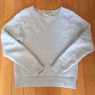 リランドチュール(Rirandture)のリラ お花刺繍セーター(ニット/セーター)