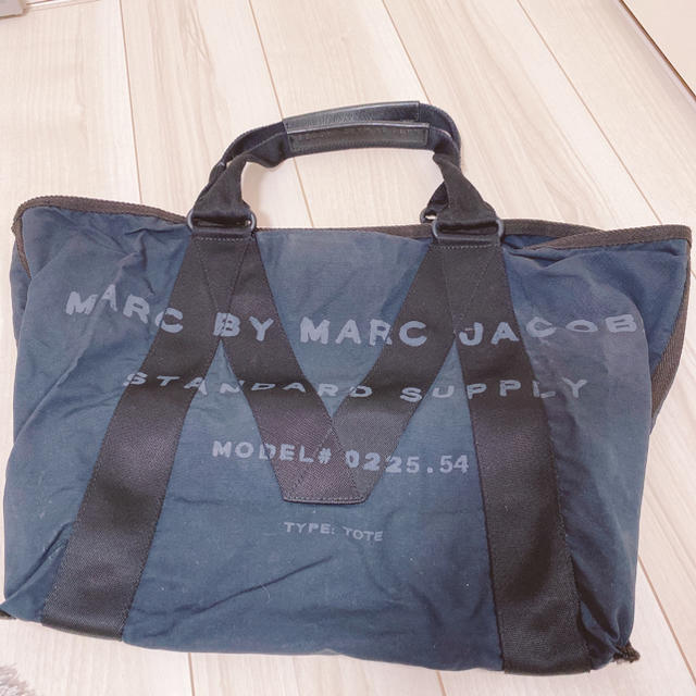 MARC BY MARC JACOBS(マークバイマークジェイコブス)のMARC BY MARC JACOBSトートバック レディースのバッグ(トートバッグ)の商品写真