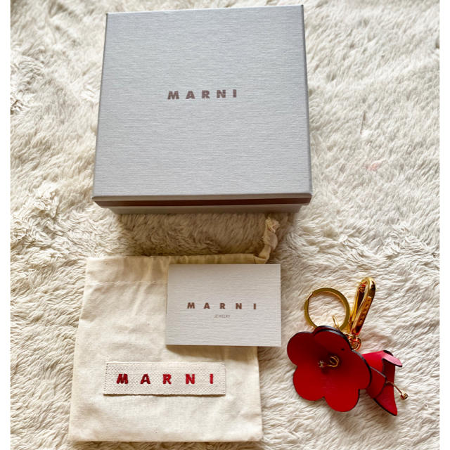 Marni(マルニ)の新品未使用！箱と布袋付き　マルニチャーム レディースのファッション小物(キーホルダー)の商品写真