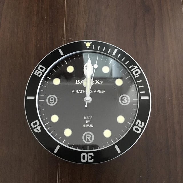 A  BATHING APE  BAPEXデザイン 置き時計