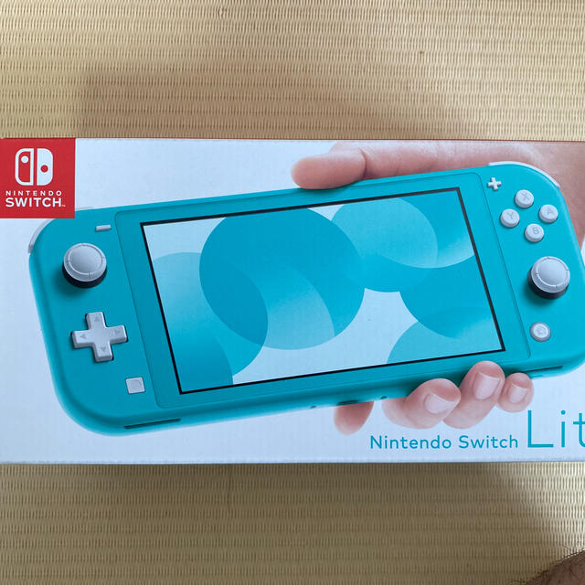 Nintendo Switch(ニンテンドースイッチ)のSwitchライト本体どうぶつの森セット エンタメ/ホビーのゲームソフト/ゲーム機本体(家庭用ゲーム機本体)の商品写真