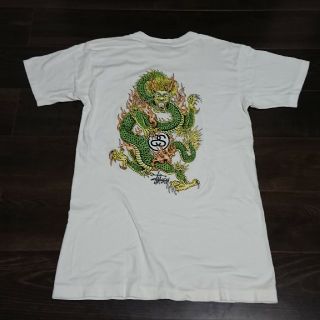 ステューシー(STUSSY)のstussy Tシャツ Sサイズ ドラゴンバックプリント(Tシャツ/カットソー(半袖/袖なし))