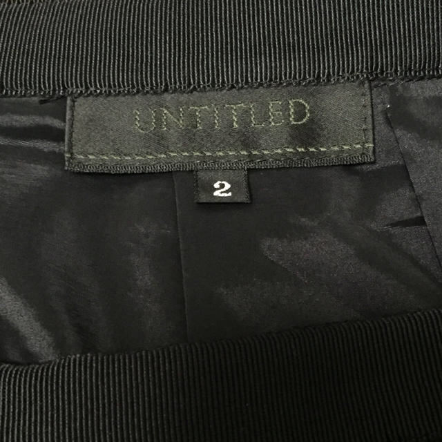 UNTITLED(アンタイトル)のUNTITLED■アンタイトル ギャザー タックスカート 黒 レディースのスカート(ひざ丈スカート)の商品写真