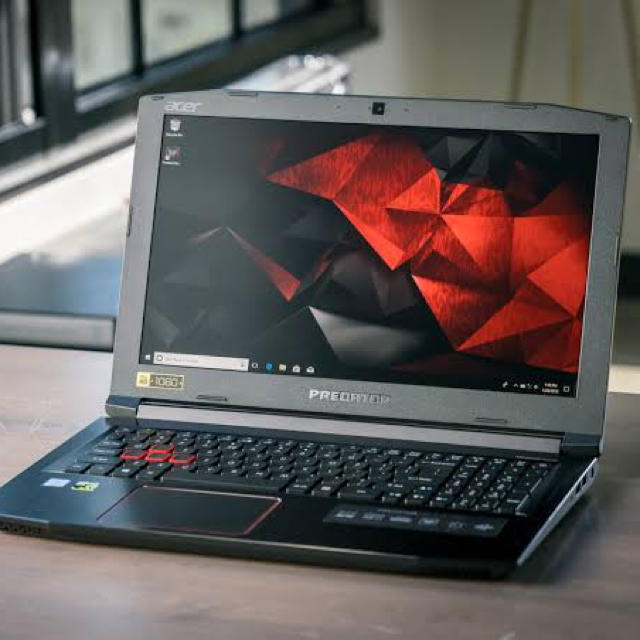 Acer(エイサー)のAcer Predator Helios 300 Gaming Laptop スマホ/家電/カメラのPC/タブレット(ノートPC)の商品写真