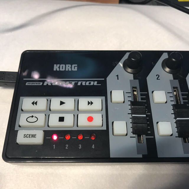 KORG(コルグ)のKORG nano KONTROL midiコントローラー 楽器のDTM/DAW(MIDIコントローラー)の商品写真